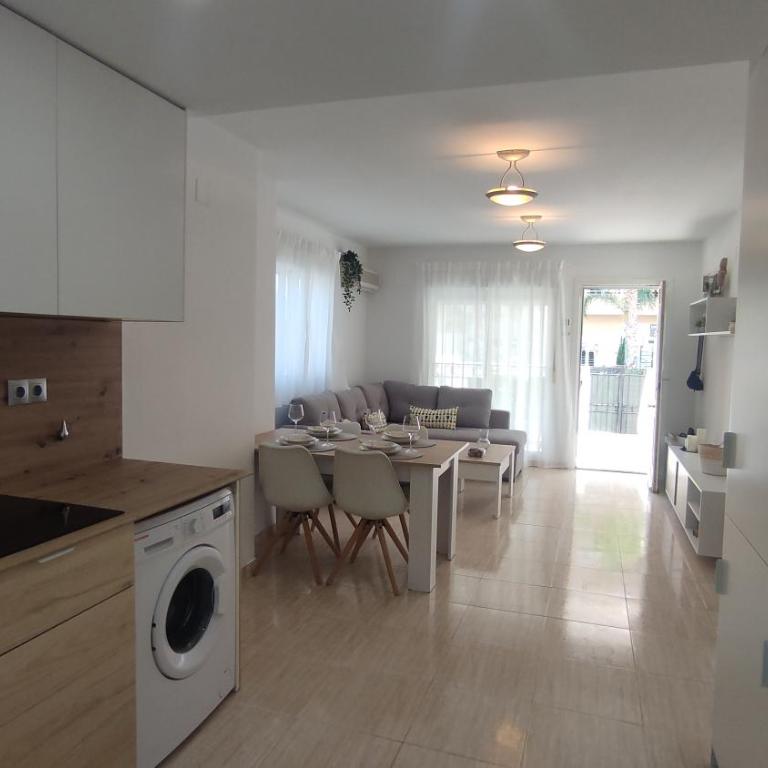 ACV - Marina Trebol III- planta baja sur - Apartamento de 2 dormitorios - 4