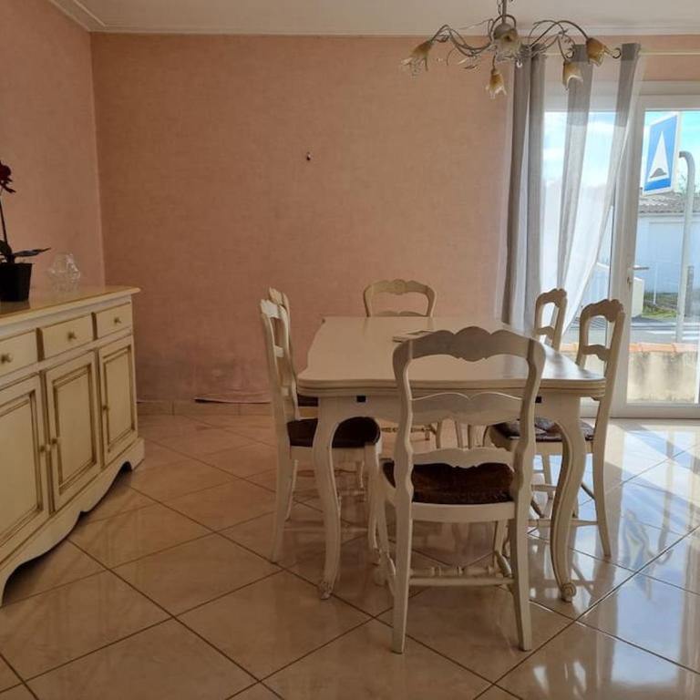 Agréable maison au cœur de St Hilaire - Maison 2 Chambres - 3
