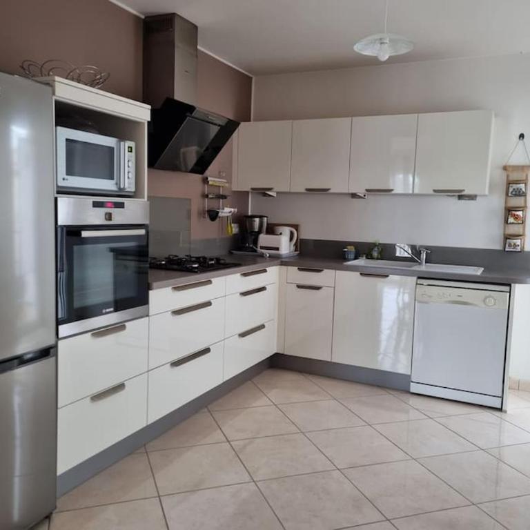 Agréable maison au cœur de St Hilaire - Maison 2 Chambres - 9