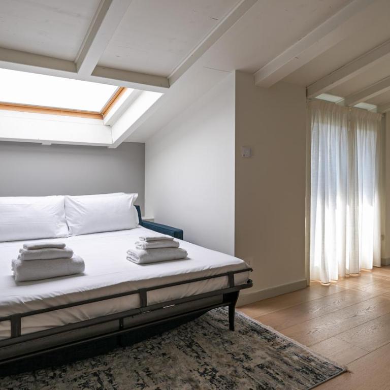 Volta 40 - Chambre Quadruple avec Salle de Bains Privative - 5