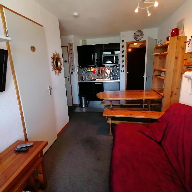 Appartement rénové 4 pers · Ski aux pieds · Balcon - FR-1-181-2486 - Apartamento - 1