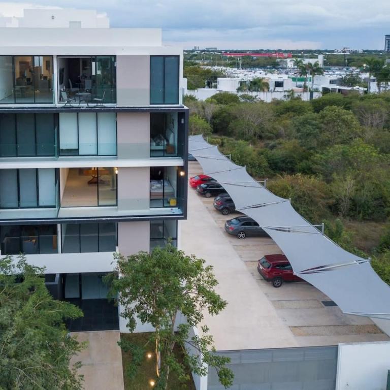 PENINSULA STAYS 2 BR Designer Apartment & 200 MB FAST WIFI New Listing! - Two-Bedroom Apartment - 3