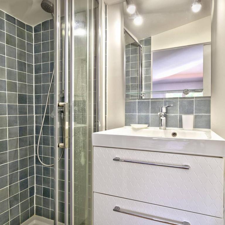 Maison avec Jardin et Terrasses, à 10 Min de la Plage, 6 Ch, 12 Pers, WIFI, Proche Commerces - FR-1-433-122 - Casa Vacanze - 7