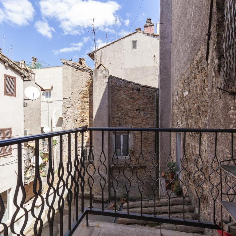 Campo dei Fiori Holiday Home - Appartamento con 2 Camere da Letto - 32