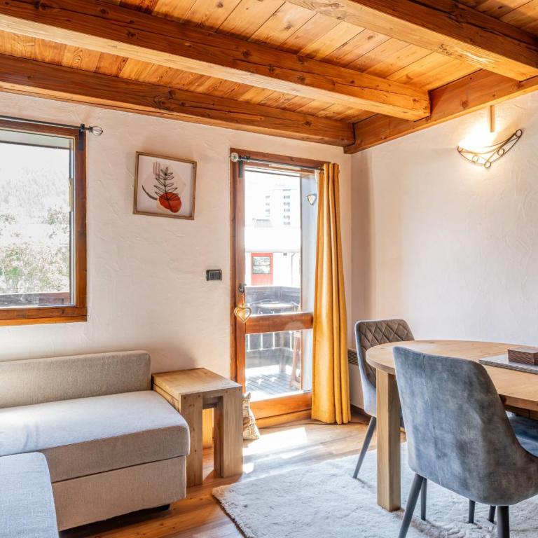 Balcon de l'Arve - Charming Duplex in Chamonix Centre - Apartamento - 12
