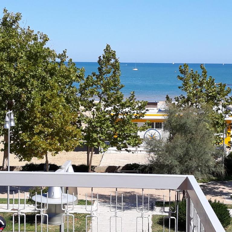Casa a un passo dal mare - Appartamento con 2 Camere da Letto - 1
