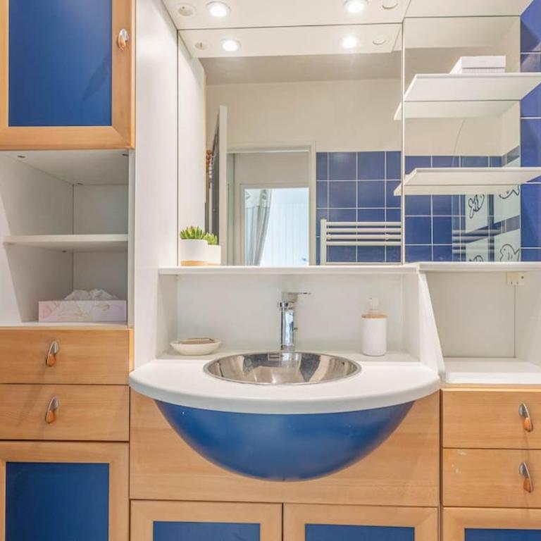 Appt vue Mer 5 min centre et plage - Apartamento de 1 dormitorio - 28