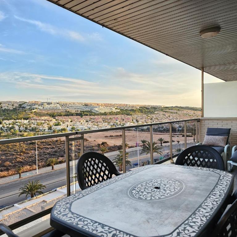 Best sea views in front of the beach - Three-Bedroom Apartment - 11