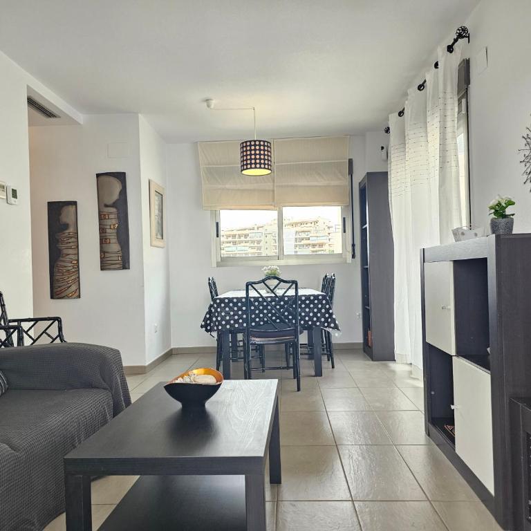 Best sea views in front of the beach - Three-Bedroom Apartment - 21
