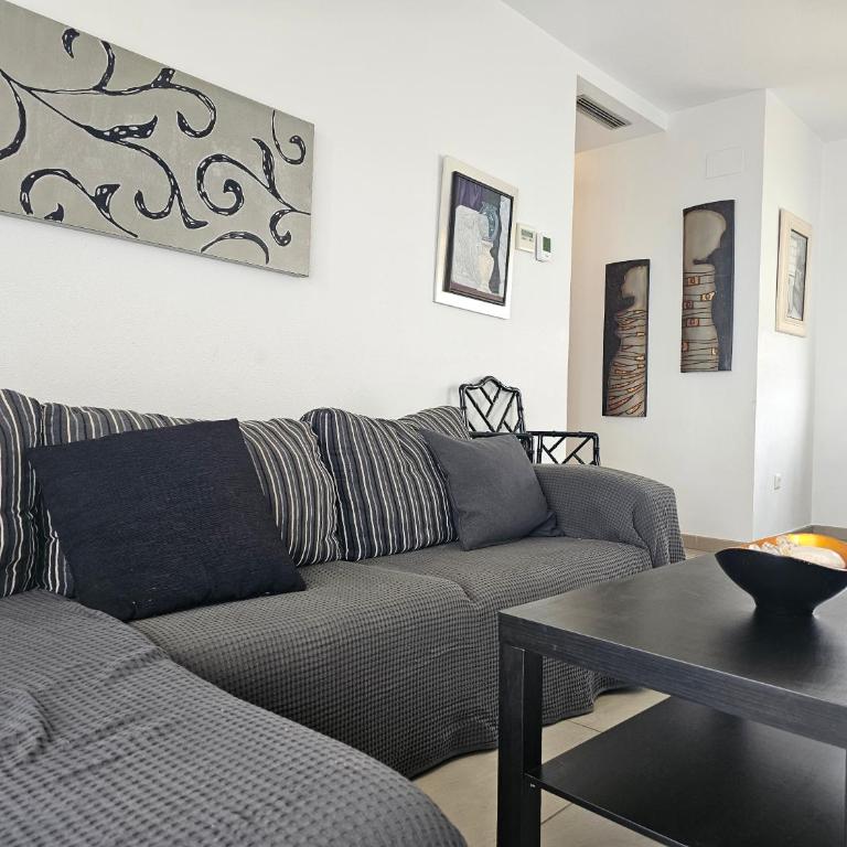 Best sea views in front of the beach - Three-Bedroom Apartment - 22