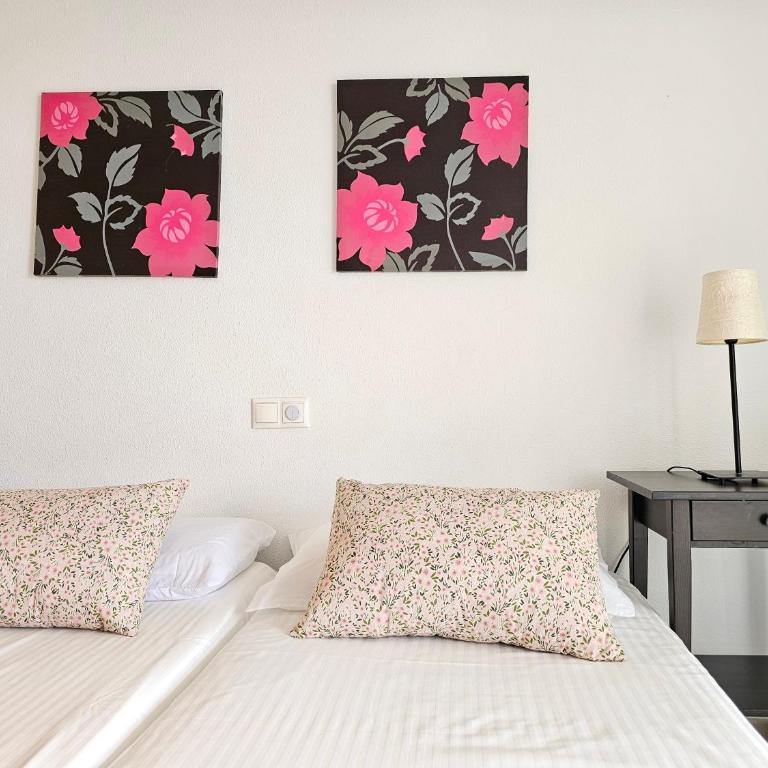 Best sea views in front of the beach - Three-Bedroom Apartment - 30