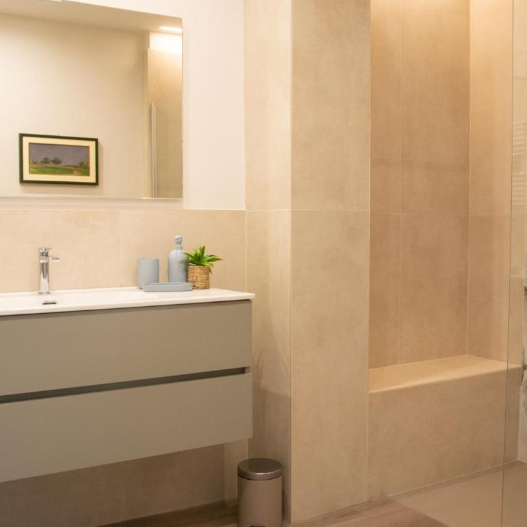 Casa Ilde- WelcHome - Appartamento con 2 Camere da Letto - 12