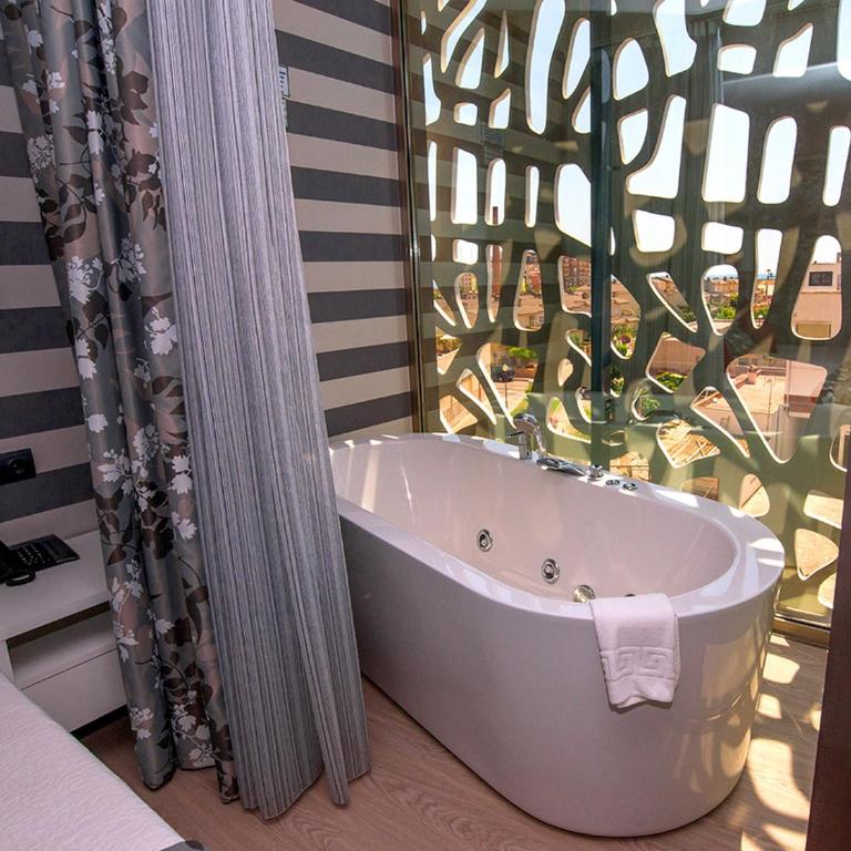 Hotel RH Vinarós Aura - Deluxe Doppelzimmer mit Terrasse (2 Erwachsene) - 6