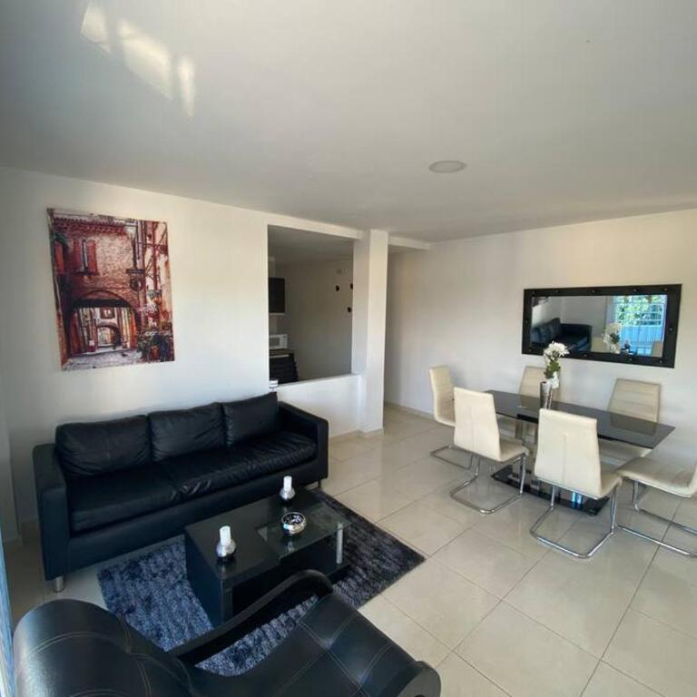 Lindo Apartamento vacacional - Three-Bedroom Apartment - 2