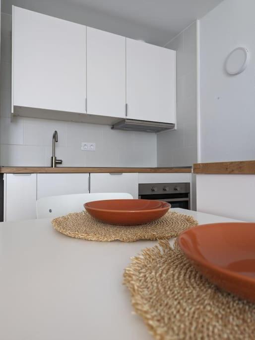 Charming Flat in Los Molinos with Terrace & Pools, Near Playa Bastian - Apartamento de 1 dormitorio - 9