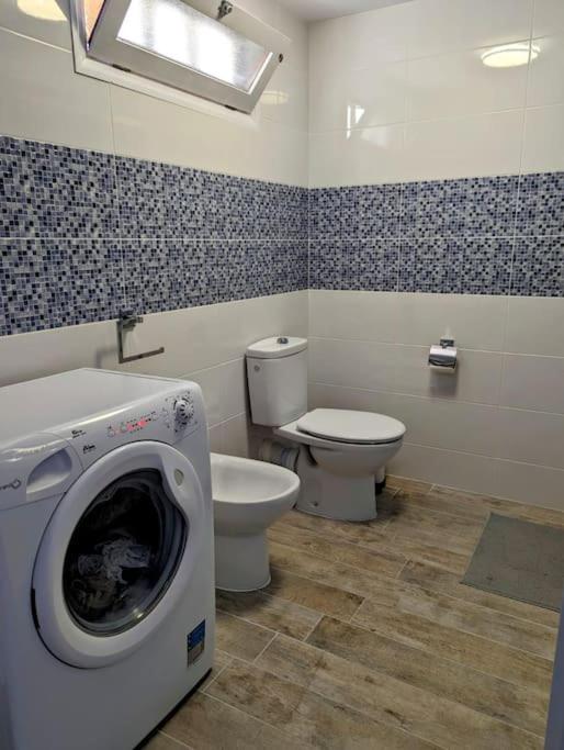 Charming Flat in Los Molinos with Terrace & Pools, Near Playa Bastian - Apartamento de 1 dormitorio - 10