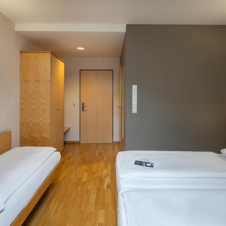 JUFA Hotel Schladming - Dreibettzimmer - 6