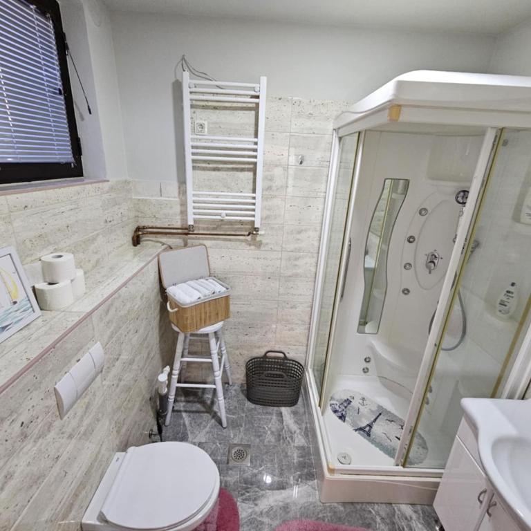 Apartmani EMA Bihać - Two-Bedroom Apartment - 13