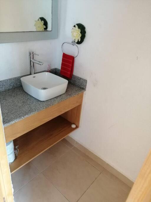 Great 2 bedroom house - Two-Bedroom House - 8