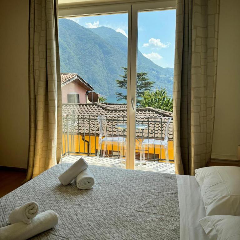 Hotel Locanda Castagnola - Camera Matrimoniale con Balcone - 5