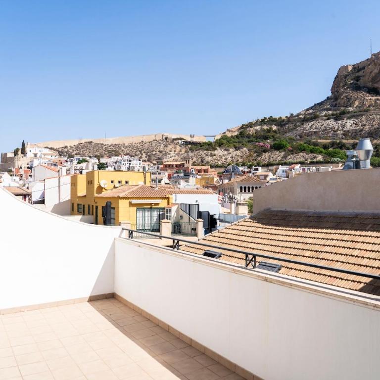Apartamentos Alicante Centro by Renthas - Penthouse Apartment - 11