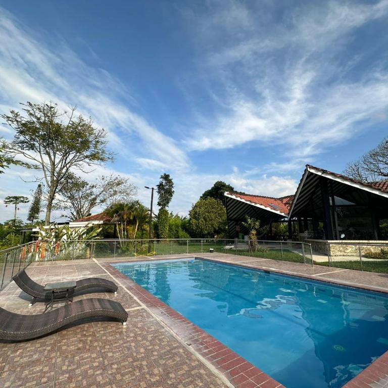 Finca Chalet Montesoro - Casa de 4 dormitorios - 13