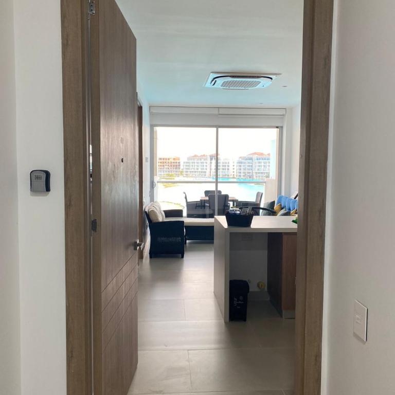 Apartamento 4g Baia Kristal Cartagena - One-Bedroom Apartment with Balcony and Water View - 32