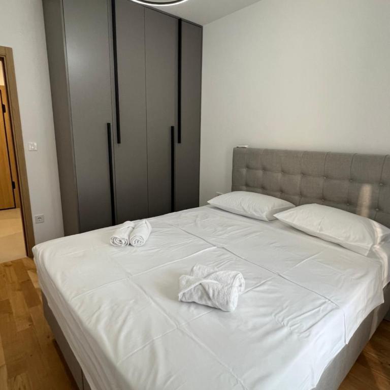 Montenegro Luxury Suites - New City Podgorica - One-Bedroom Apartment - 13