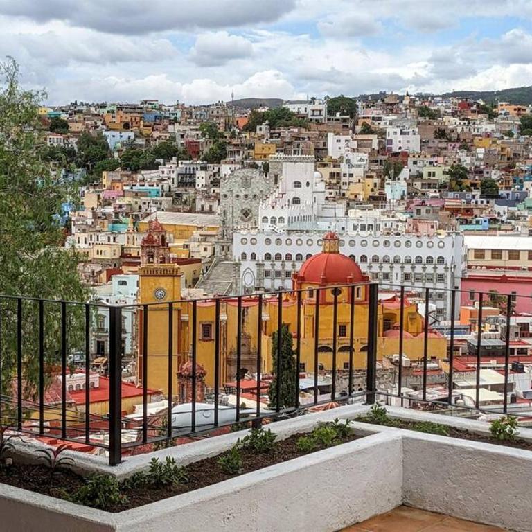 Experience Guanajuato's Magic from Casa Mirador! - Three-Bedroom House - 41