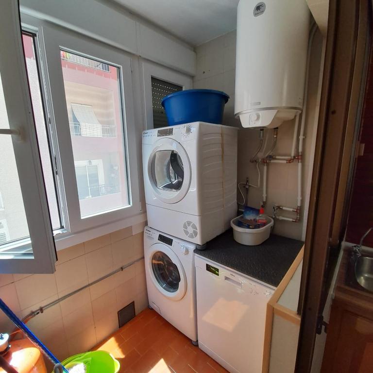 APARTAMENTO ZAPILLO ALMERIA 100 METROS DE LA PLAYA - Apartamento - 36