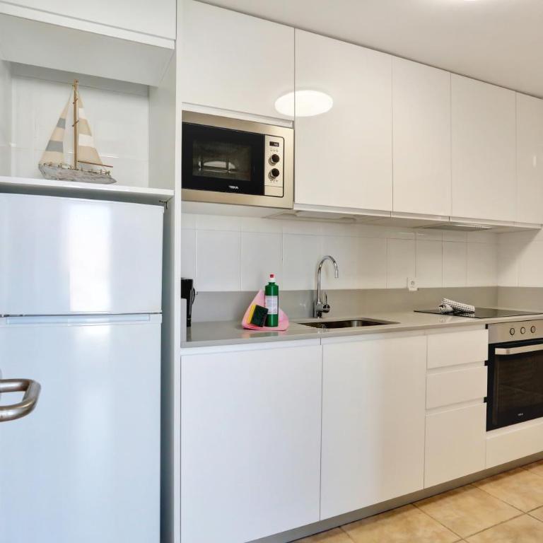Philippa - Two-Bedroom House - 14