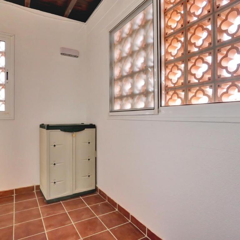 Philippa - Two-Bedroom House - 26