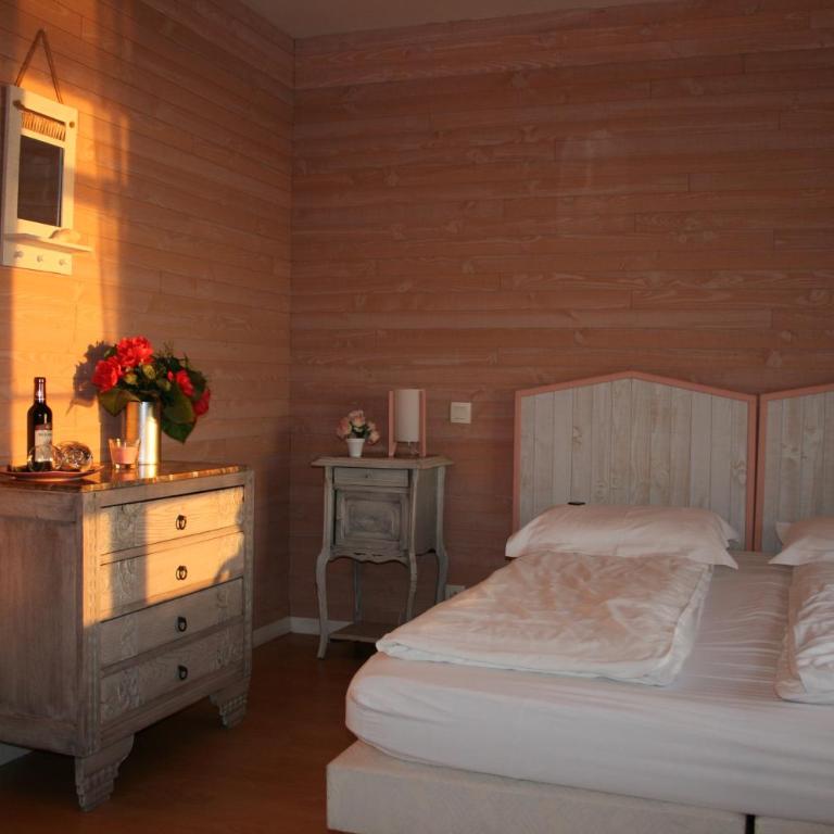 Villa Trémail - La plage au pied de votre chambre - Chambre Double Deluxe - Vue sur Mer - 11
