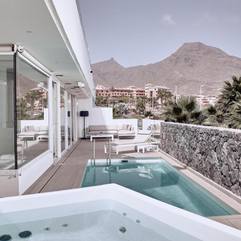 Domes Baobab Suites - Suite Divinity Mar de 1 dormitorio con piscina privada, bañera de hidromasaje y vistas al mar - 5