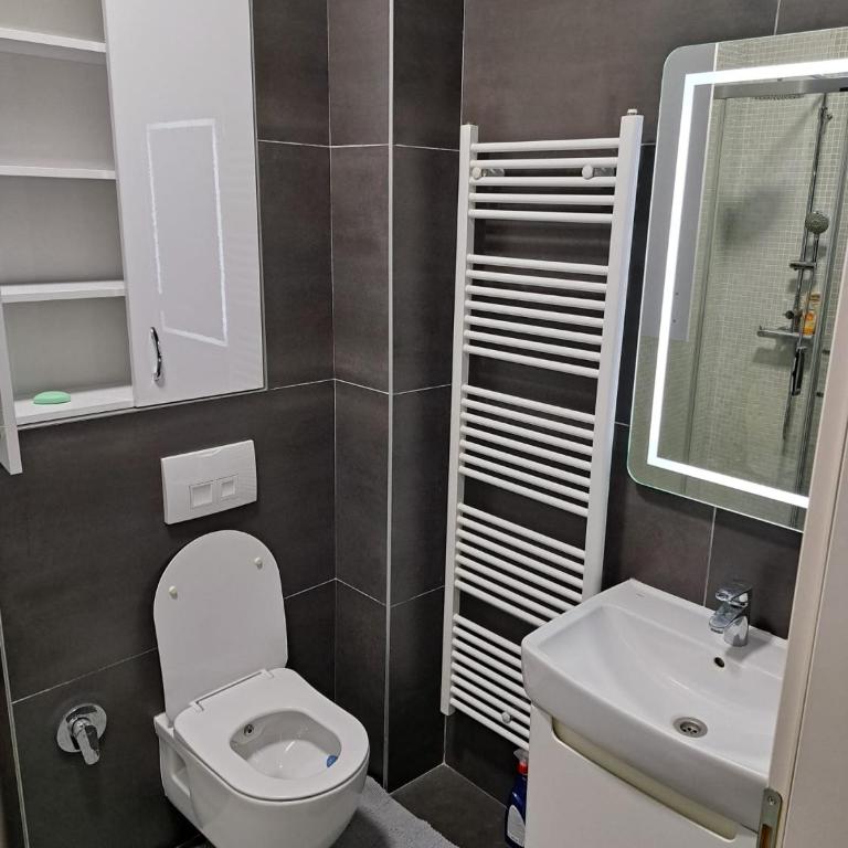 Colorful Apartman Bulevar - One-Bedroom Apartment - 2