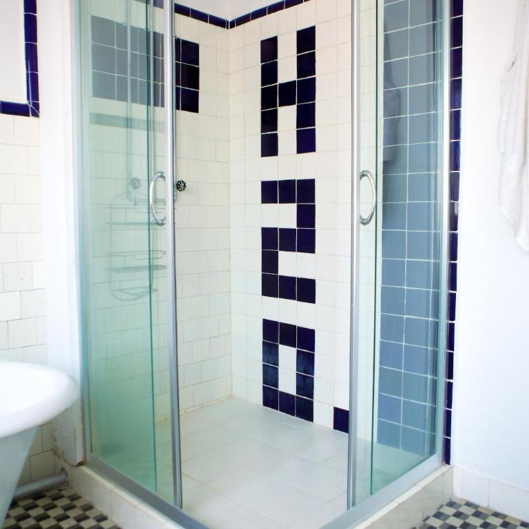 Condesa Haus Rentals - Deluxe King Studio - 10