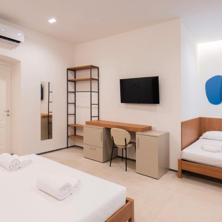 Affittacamere Saint Bon 15 - 5 Terre Rooms and Suites - Superior Family Room - 3