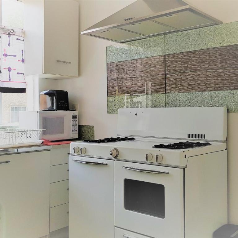 Condesa Haus Rentals - Deluxe King Studio - 6