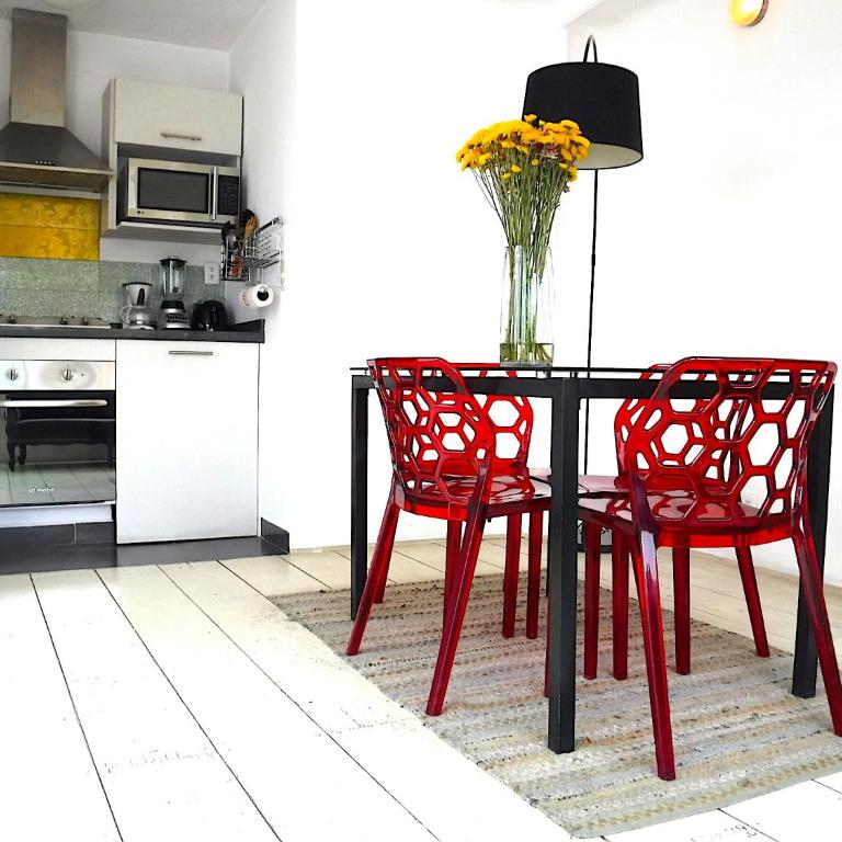 Condesa Haus Rentals - Deluxe One-Bedroom Apartment with City View - 1