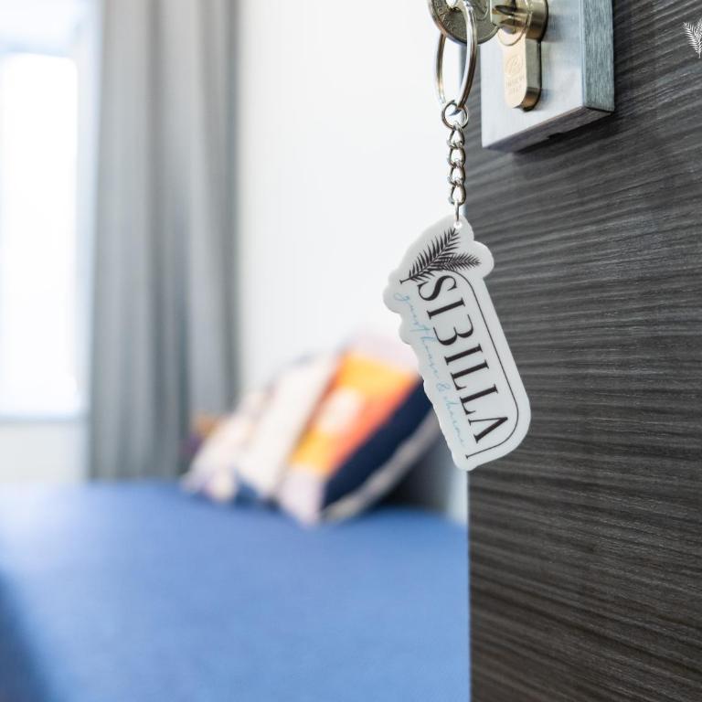 Sibilla Guest House & Charme - Camera Familiare con Bagno Privato - 1