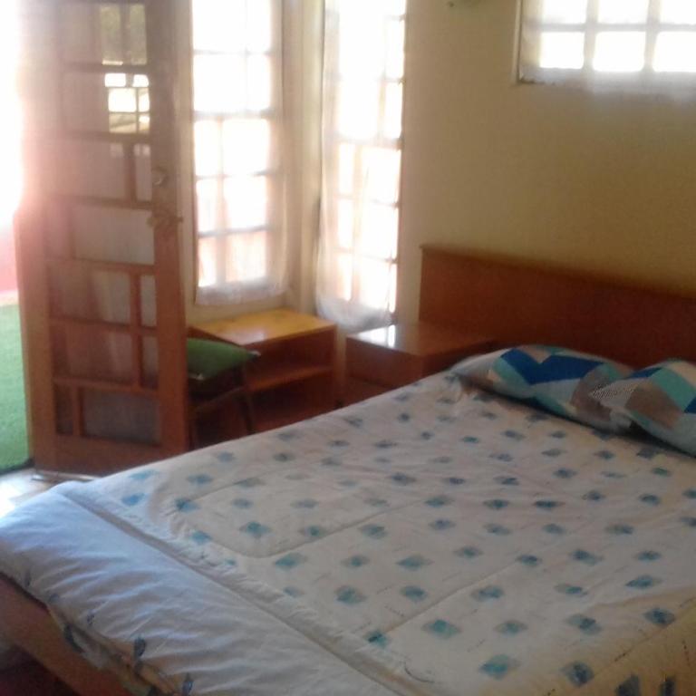 Hermosa Cabaña con piscina, sauna, parrillero y areas verdes - Casa con 1 dormitorio - 2