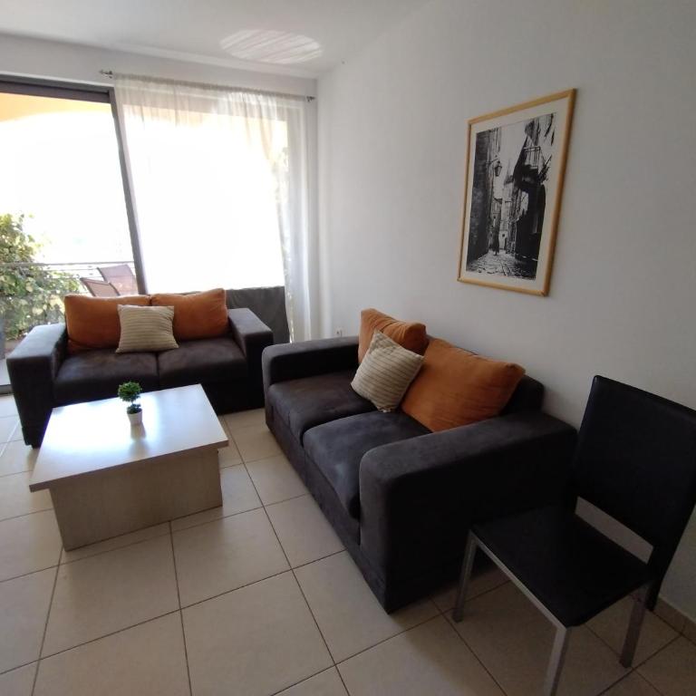 Becici Sunset Apartment - Two-Bedroom Apartment - 3