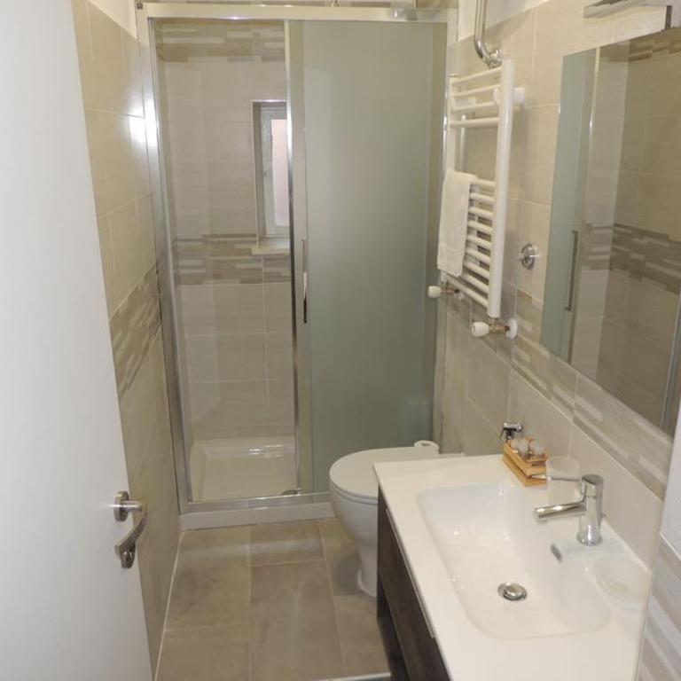 Apt Central Magenta - Appartamento con 2 Camere da Letto - 31