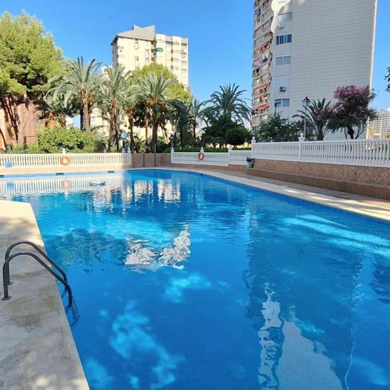 NUEVO APTO PARA HASTA 6 PERSONAS MUY CERCA DE PLAYA LEVANTE BENIDORM CON JARDÍNES Y GRAN PISCINA , PISTA DE TENnIS Y FUTBOL DEPORTES Y ZONA INFANTIL ,EN URBANIZACIÓN CON PARKING - Apartment mit 1 Schlafzimmer - 7