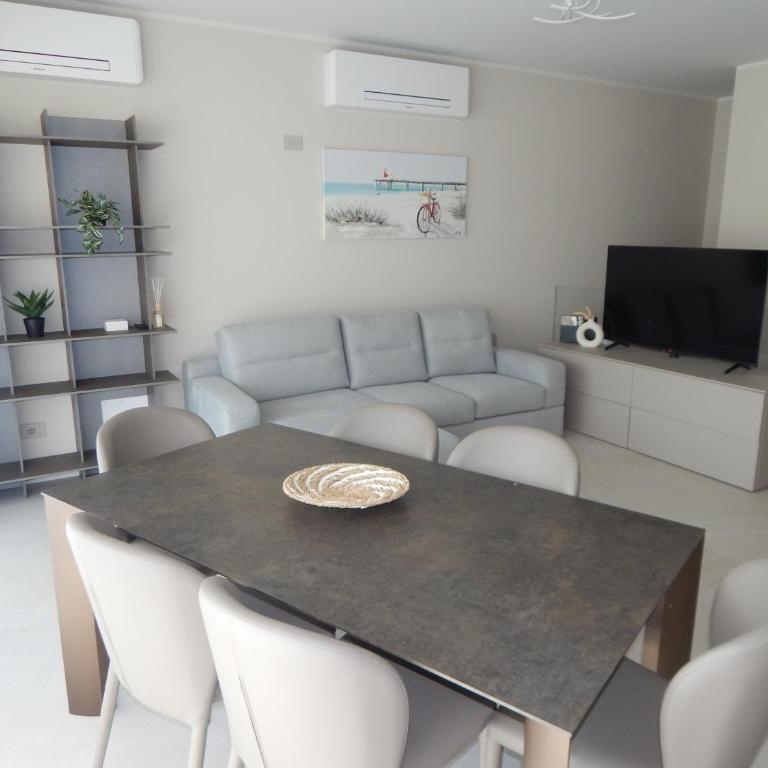 Lago Dorato Roxy Apartament - Appartamento con 3 Camere da Letto e Vista Lago - 26