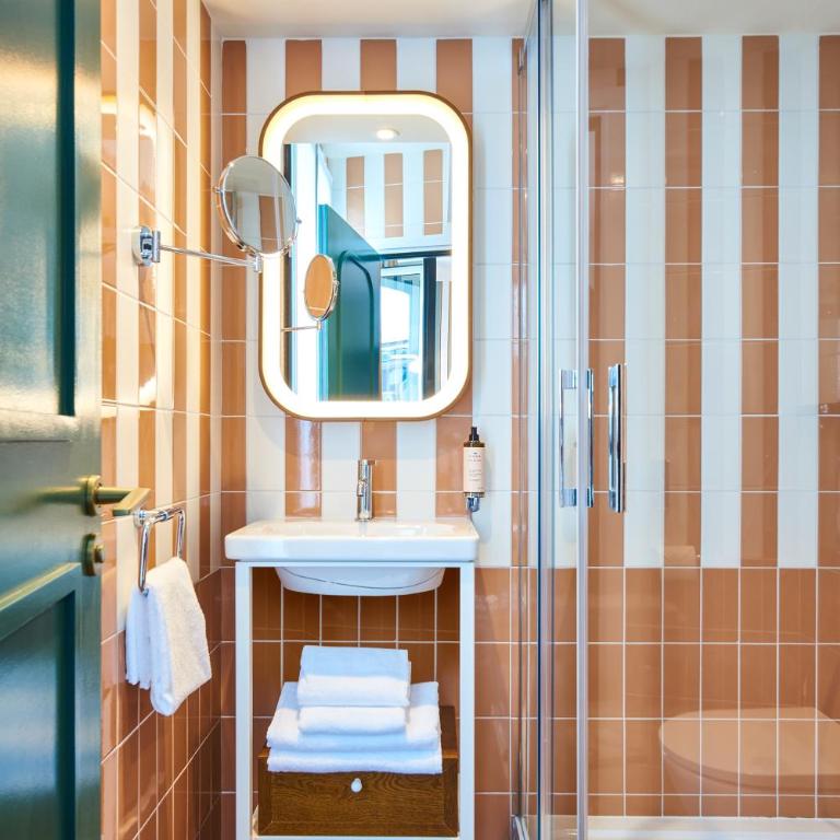 Mercure Paris Butte Montmartre Basilique - Chambre Lits Jumeaux Standard - 8