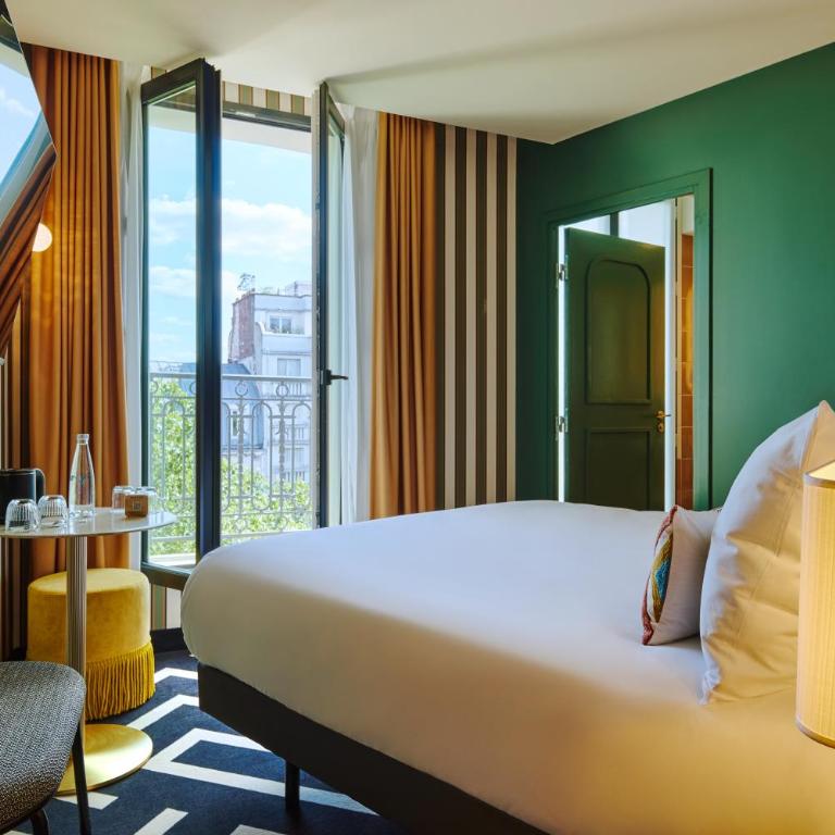 Mercure Paris Butte Montmartre Basilique - Chambre Standard Lit Queen-Size - 13