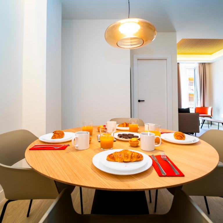 Edificio Reyes Católicos Alicante Centro by Renthas - One-Bedroom Apartment - 41