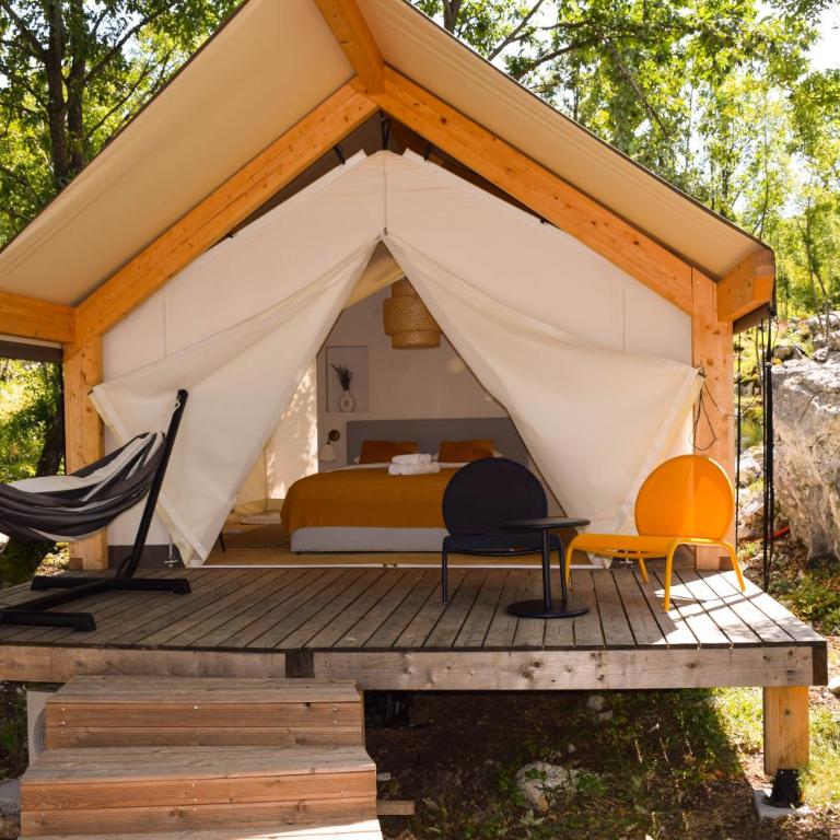Oblun Eco Resort - New Glamping Tents near Lake Skadar - Medium Tent - 4