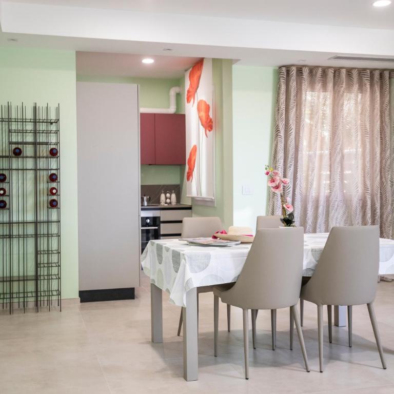 Suite Luisa - Two-Bedroom House - 4